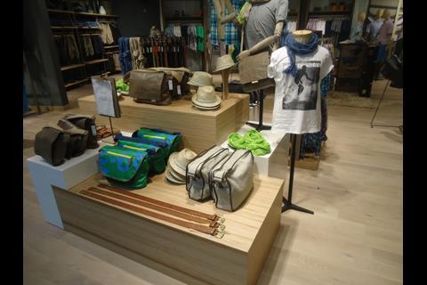 Esprit, Regent Street